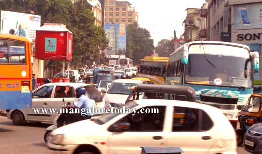 Mangaluru goes Bengaluru way, welcomes slow moving traffic  3